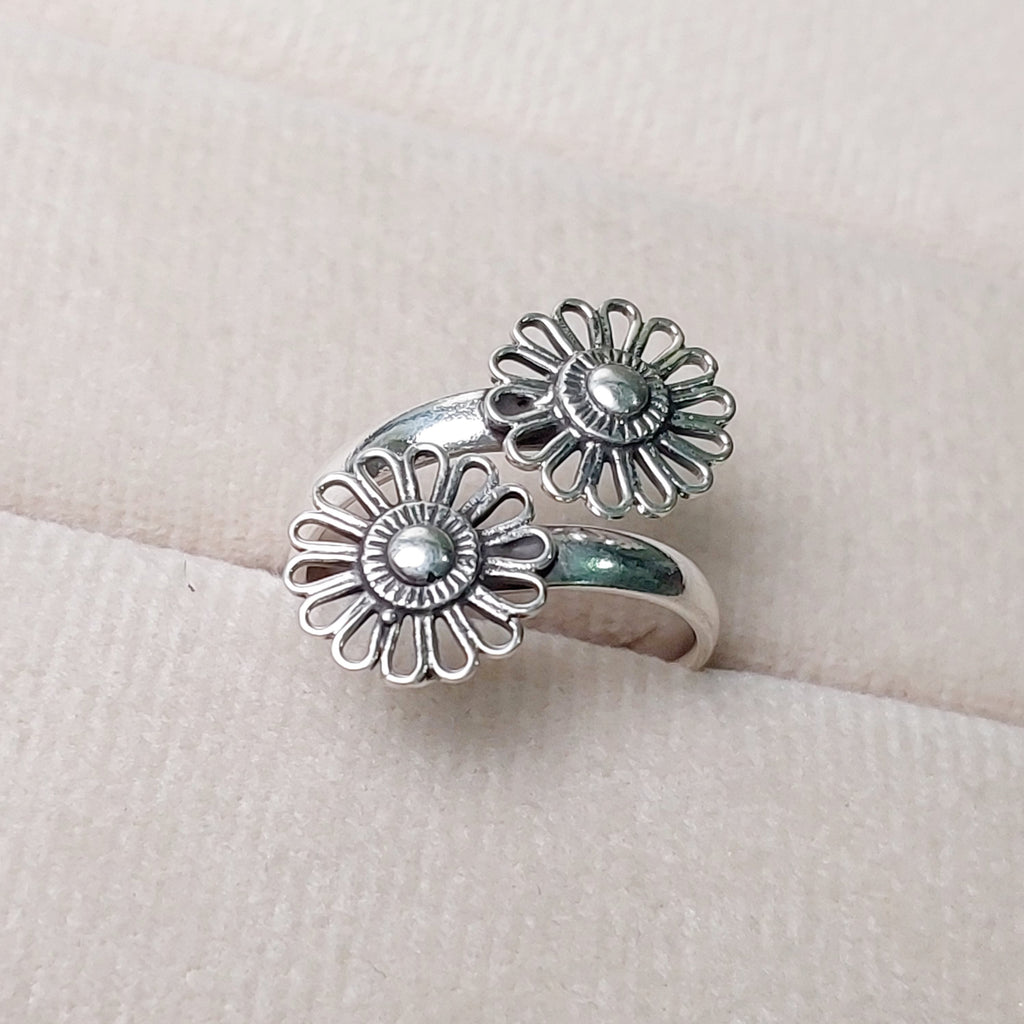 925 Silver Adjustable Dual-Flower Ring – Ritsika.in