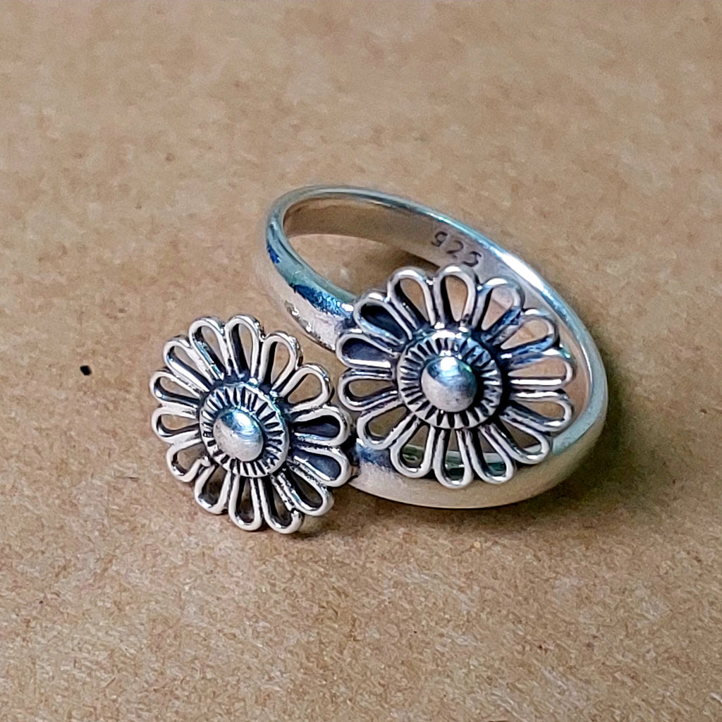 925 Silver Adjustable Dual-Flower Ring – Ritsika.in